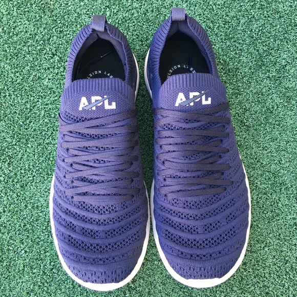 NWT APL Techloom Wave Hybrid Running Shoe Navy Blue 8